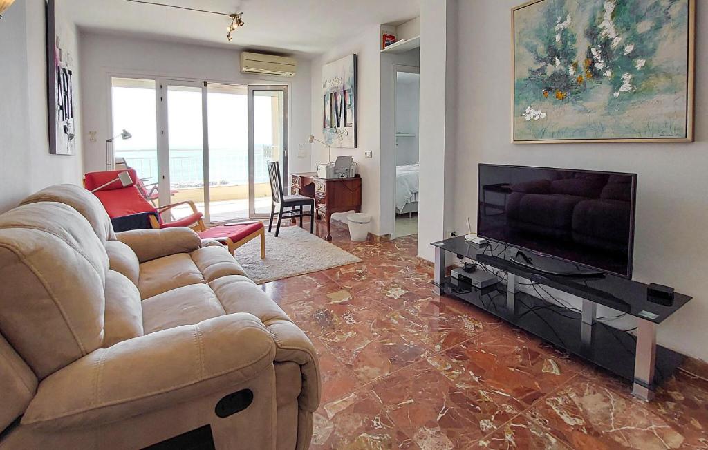 Cozy Apartment In Fuengirola With Wifi - 3