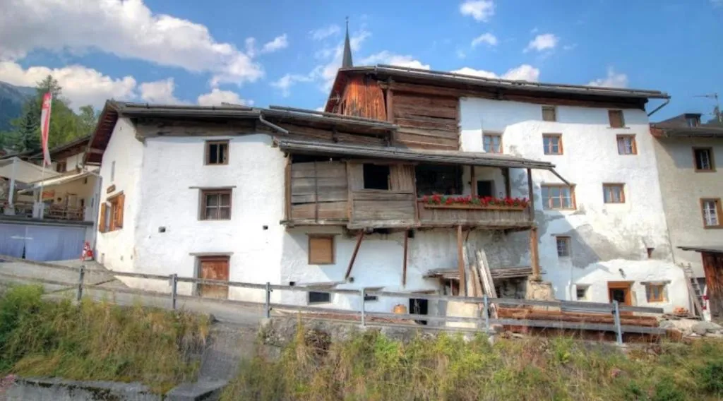 Chasa Jaro, hotel in Sta Maria Val Müstair
