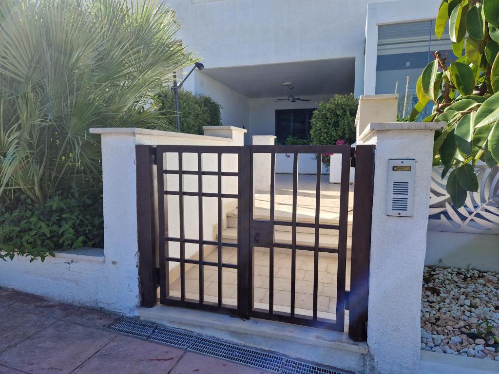 Villa Serenity Beach -8 posti 50 mt dal mare Capitolo - 1