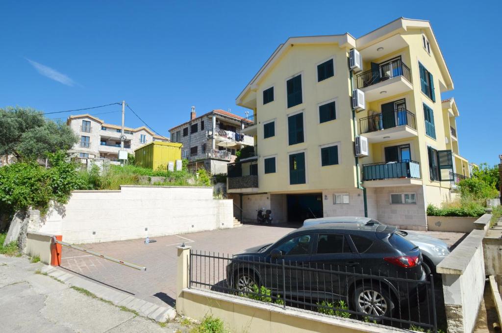 Discovery Point Apartments - 3