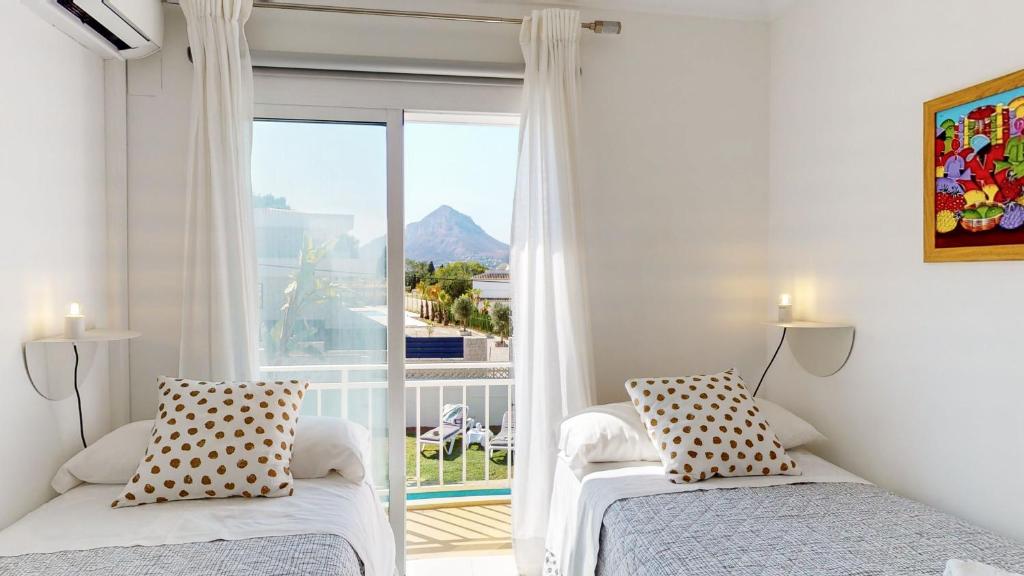 Villa Adsubia en Javea piscina privada gran terraza y barbacoa by Family Homes Rentals - 3