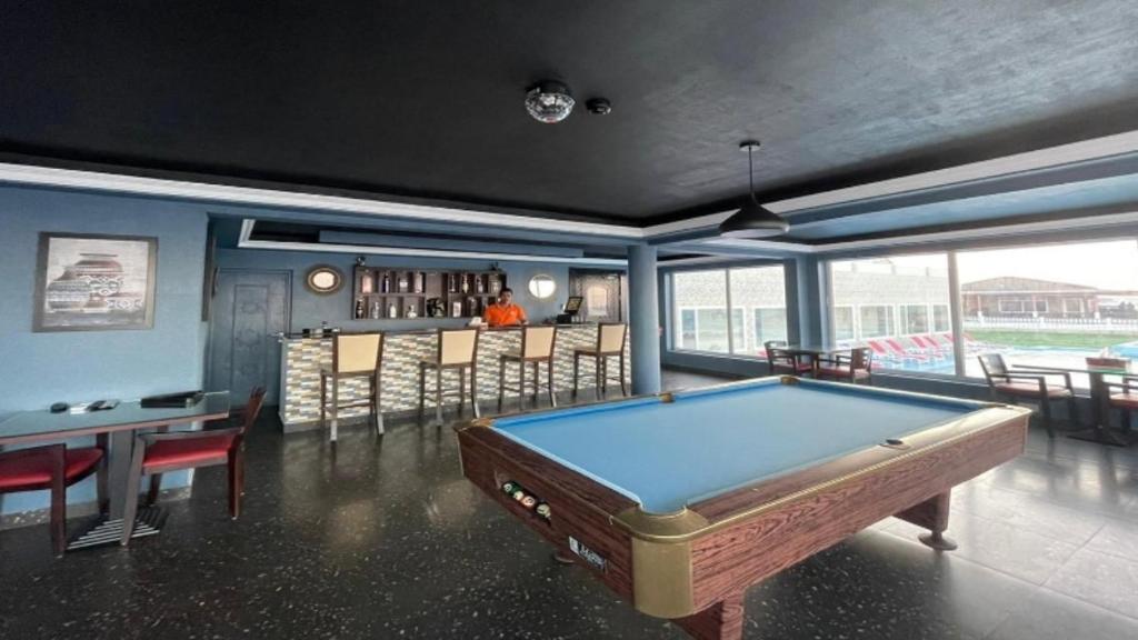 Bar/lounge
