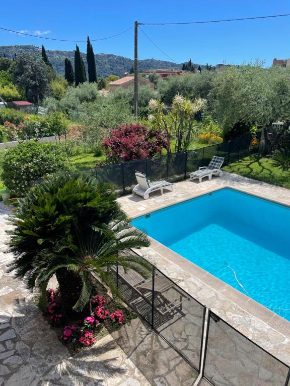Villa Lou Soulas - Bas de villa avec piscine proche de Nice - 1
