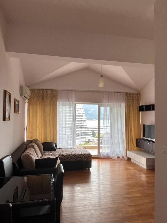 Apartment Becici Sunset 3 - 2