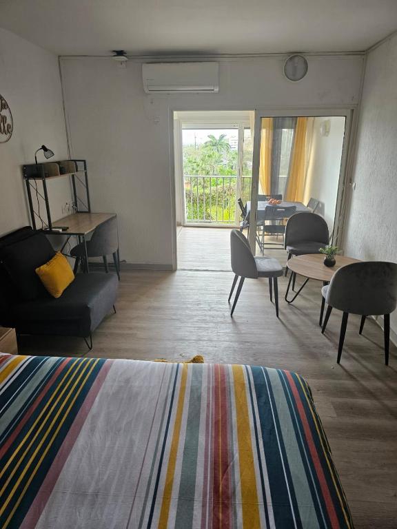 Studio Keziah, Le Gosier