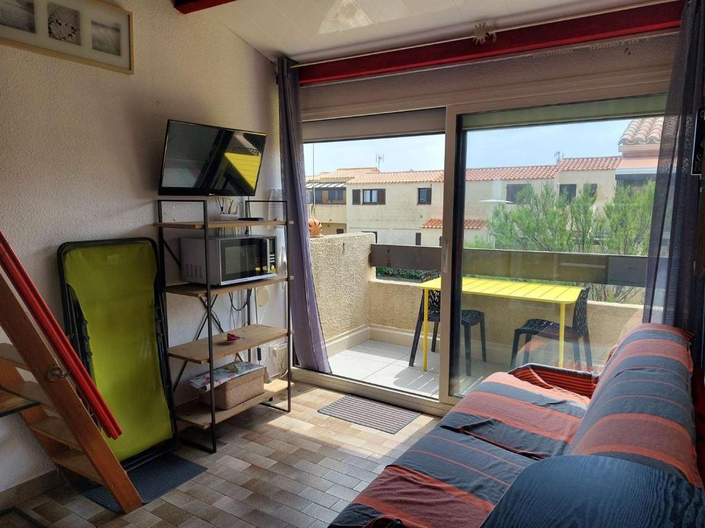 Studio Résidence Aphrodite Village naturiste en bord de mer à Leucate - 2