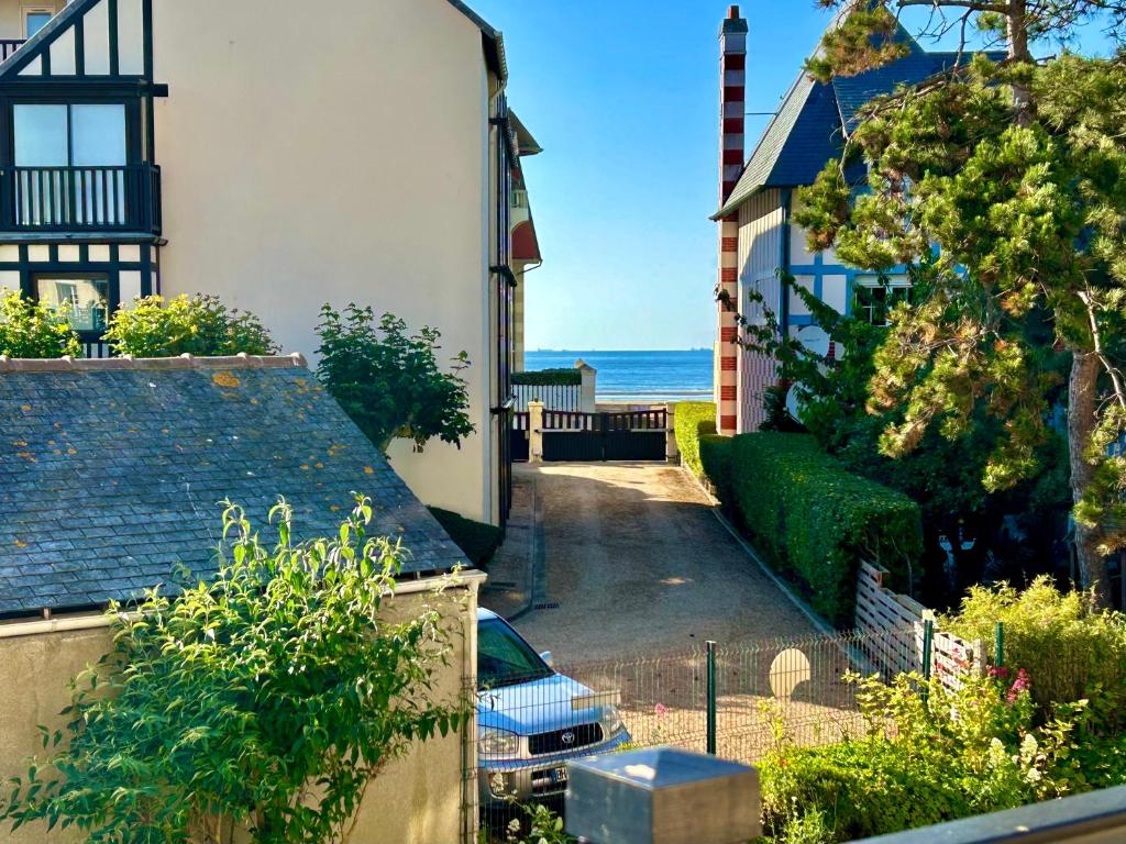 Magnifique appartement vue mer à 50 m de la plage - 2