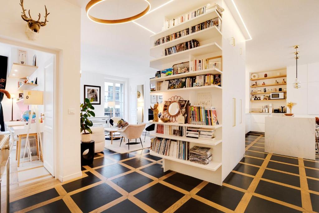 Appartement spacieux et élégant - Grds Boulevards, Paris