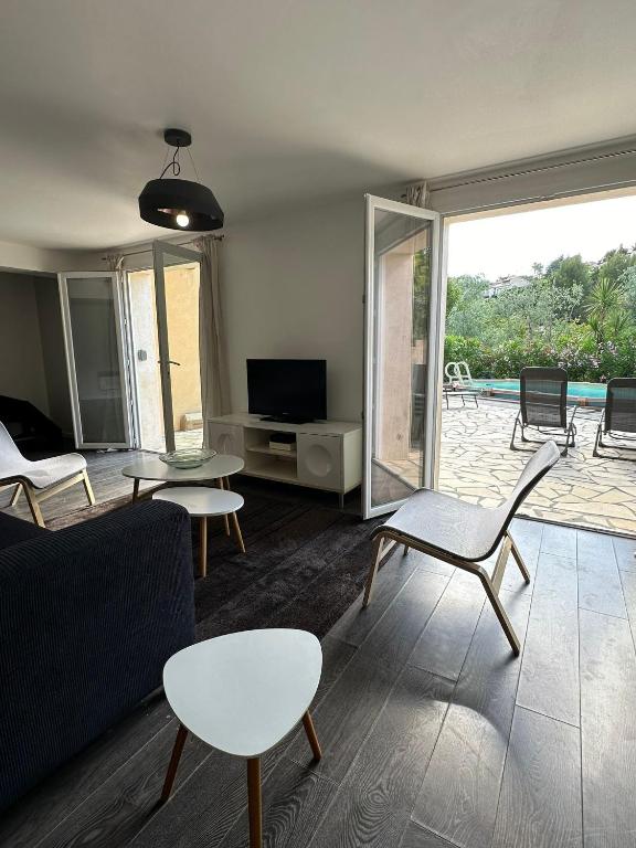 Villa Constance 2 - Spacieux Duplex avec piscine privative - 4