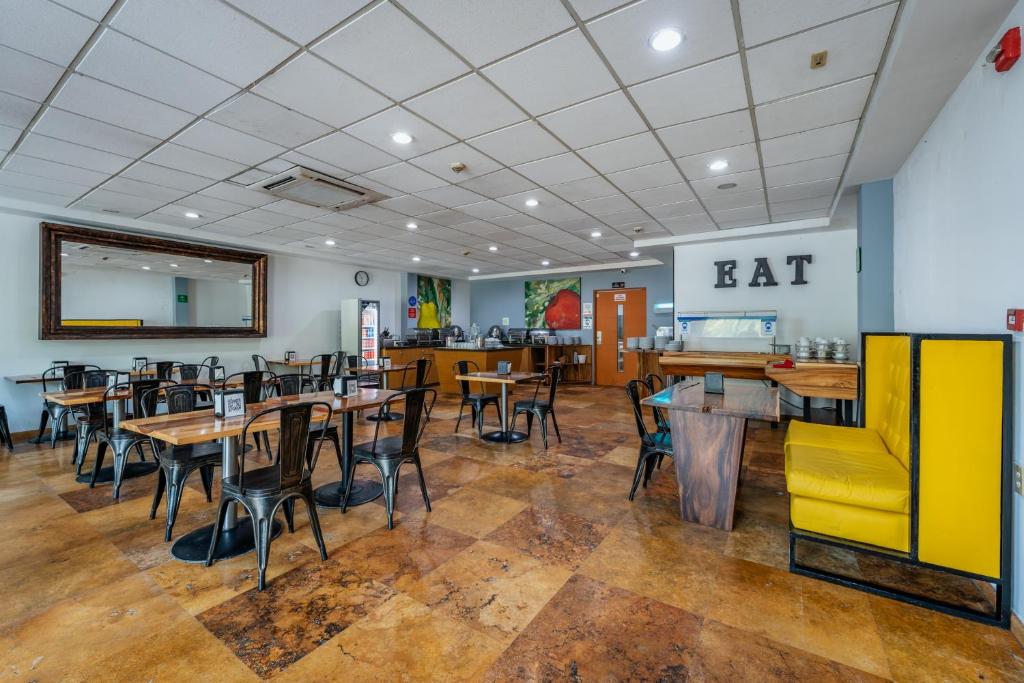 Restaurant, Hotel La Venta Inn Villahermosa in Villahermosa