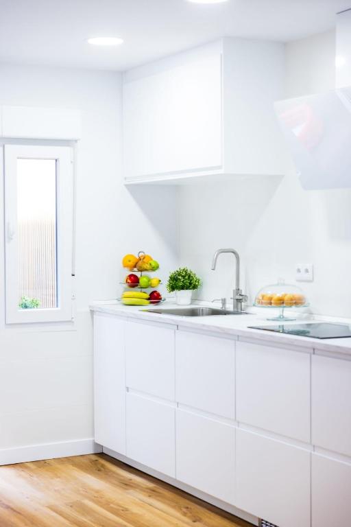 Nuevo apartamento entre 2 playas con garaje, terraza, wifi - 5