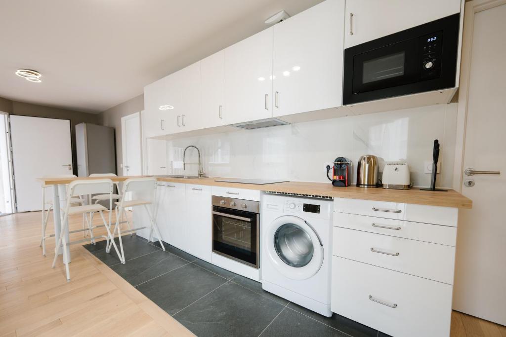 Confort Absolu à Paris ,superbe appartement rénové 7 Chambres avec salles de Bain privatives - 3