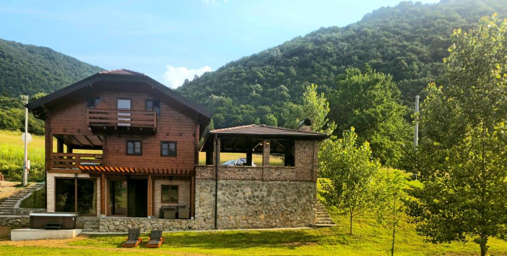 Villa Rivera - 2