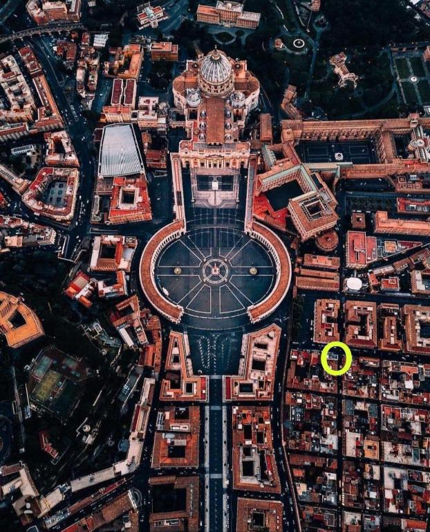 Roma Deluxe Apartments 6