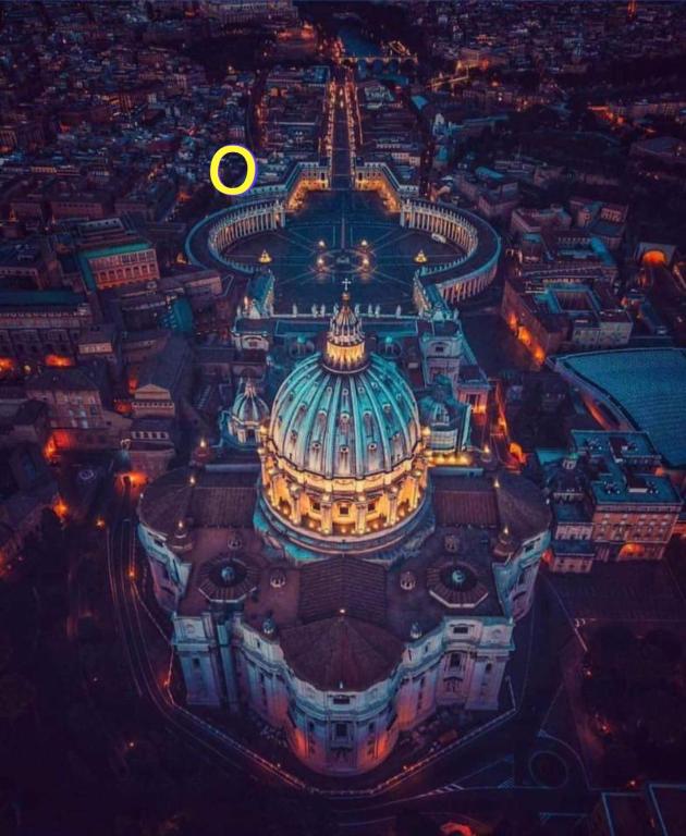 Roma Deluxe Apartments 4