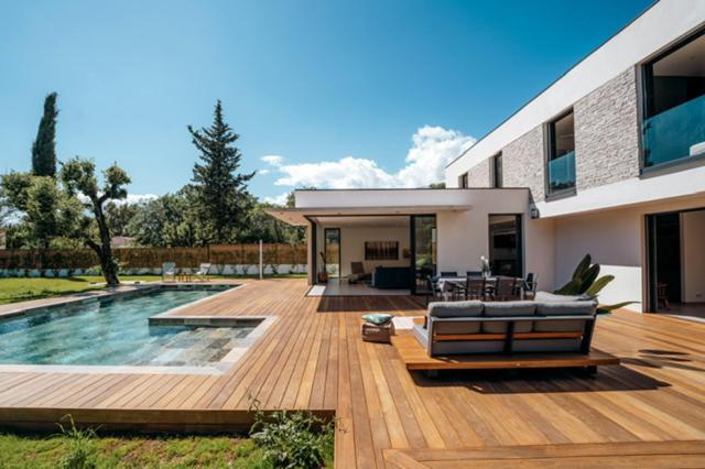 Villa Aksel, Valbonne