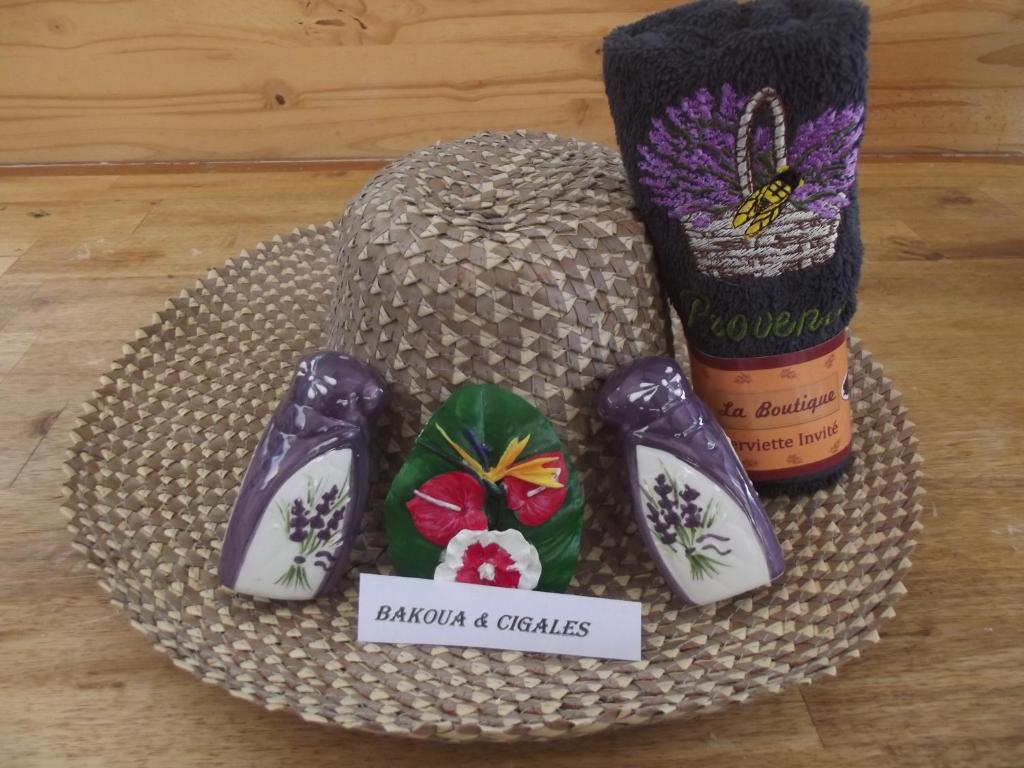 Studio Bakoua & Cigales, La Trinité