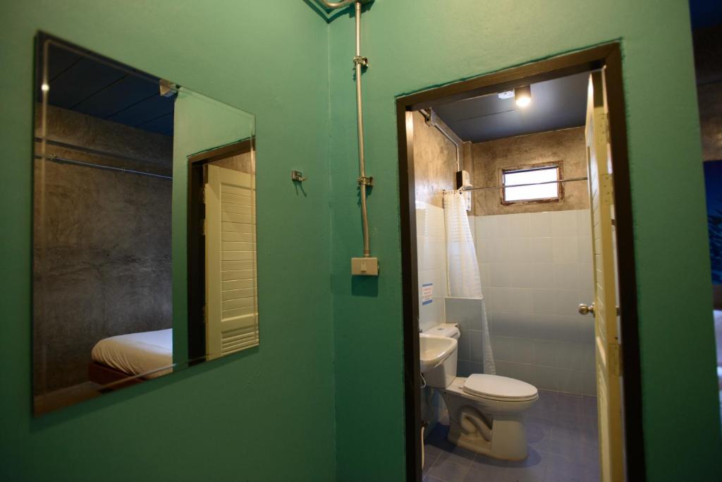 Seabox Hostel photo