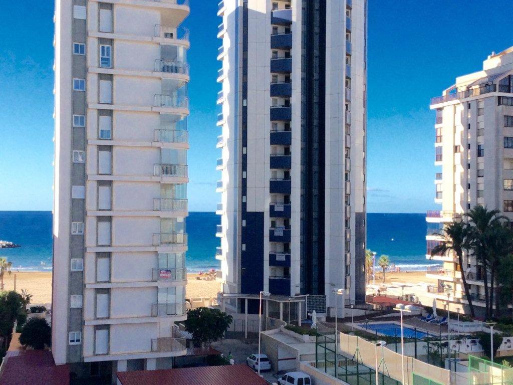 Apartment Sylvia, by beach, sea view, promenade, garage, Calpe