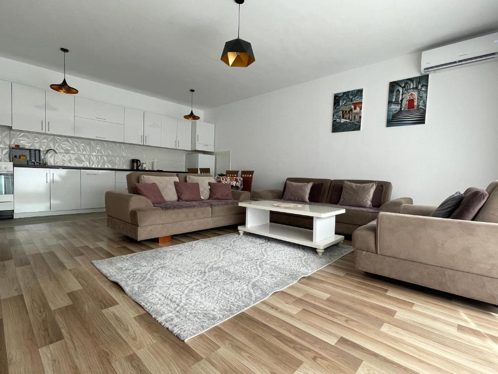 Entire Apartment - near the Center, Pristina