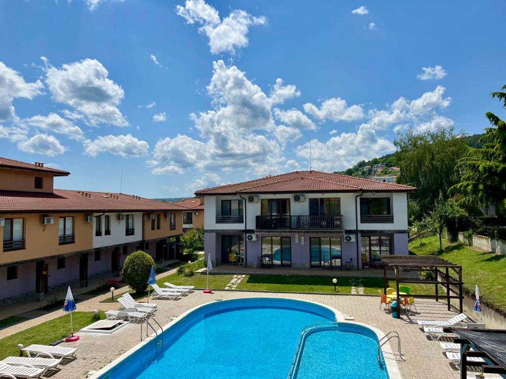 Studio D07, Rogachevo