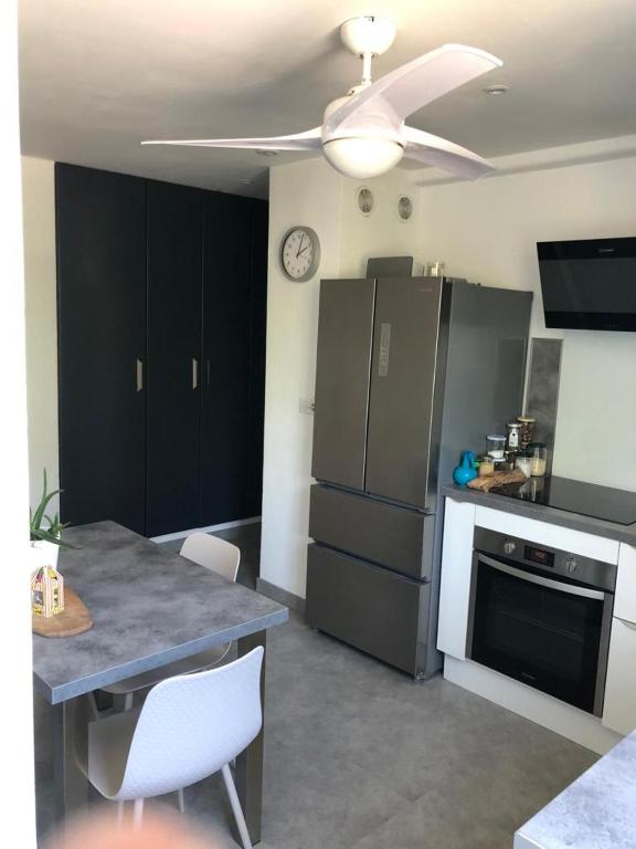 Chambre avec salle d'eau privée dans appartement partagé 200 m du tram - 4