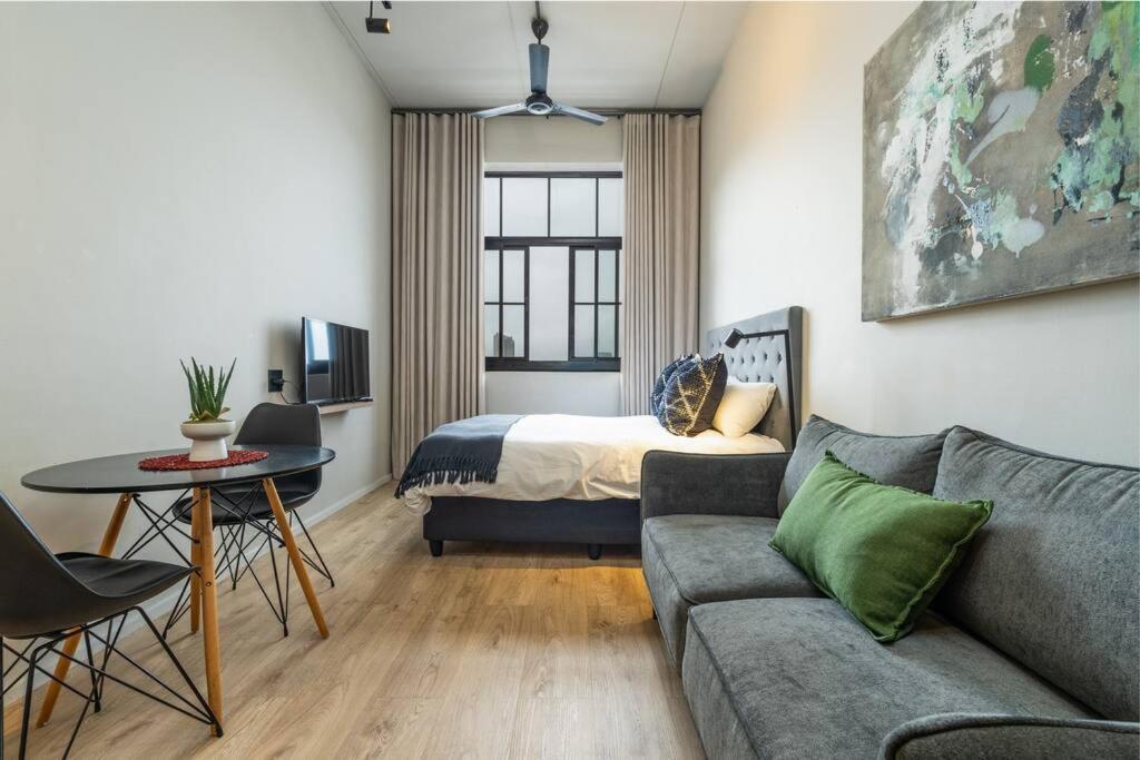 Modern Studio Apartment - CoWorking - City Views, Kapské Město