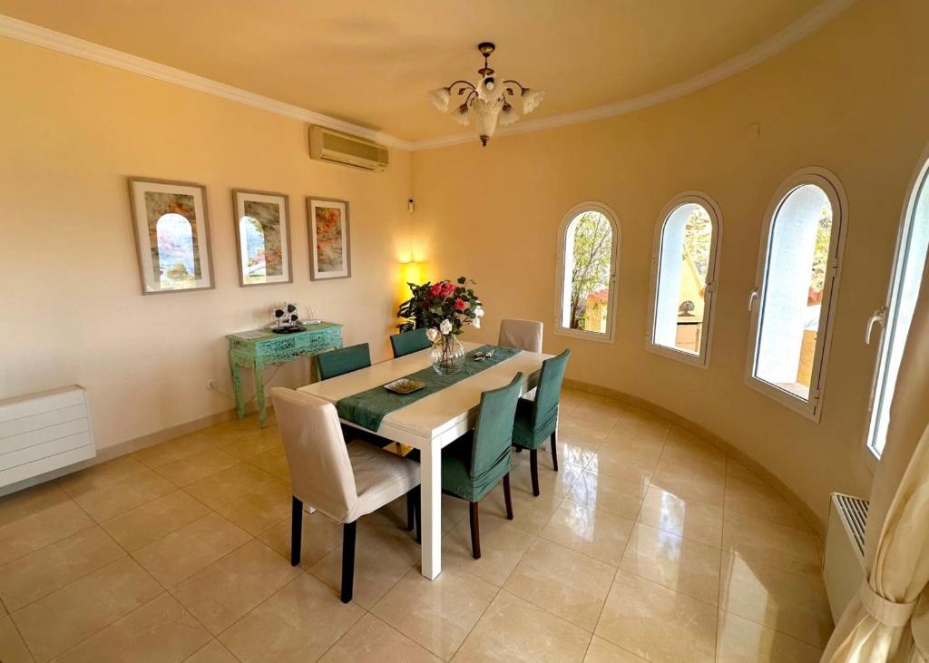 Villa Macondo, Stunning Oceanview in Altea Hills - 5