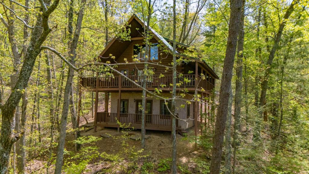 George's Treehouse, Sevierville