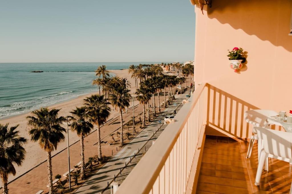 Amplio apartamento en 1ª línea de playa -Free Wifi, Villajoyosa