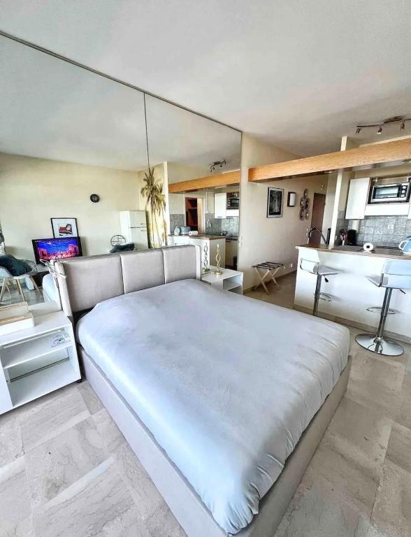 #101 MARINA RIVIERA BAY - Studio 30m2 avec terrasse vue Mer - 4