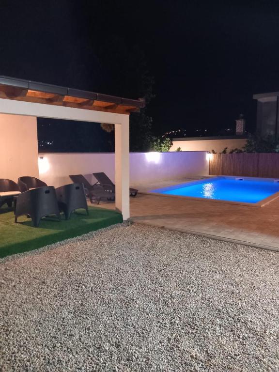 Portofino Guest House Blagaj - 2