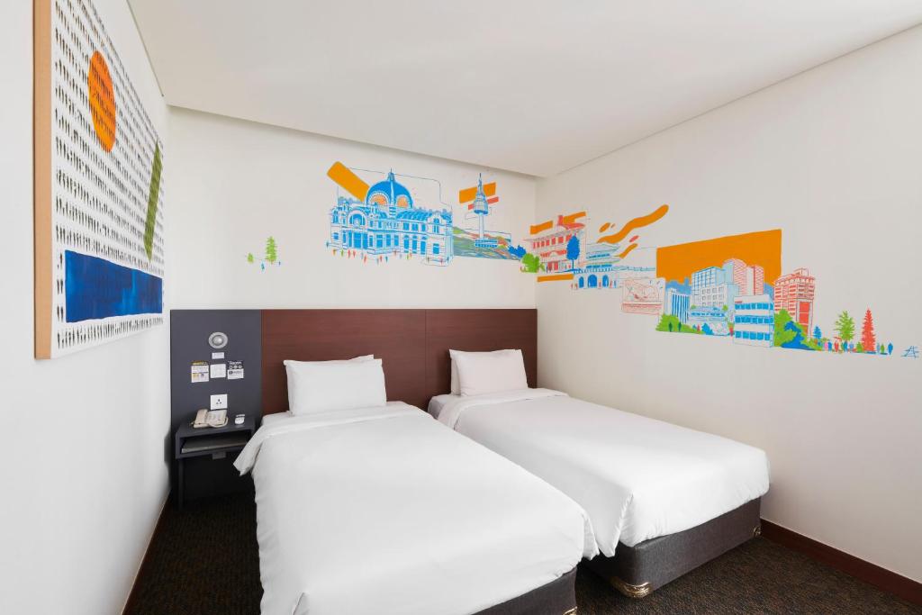 Hotel Room 2
