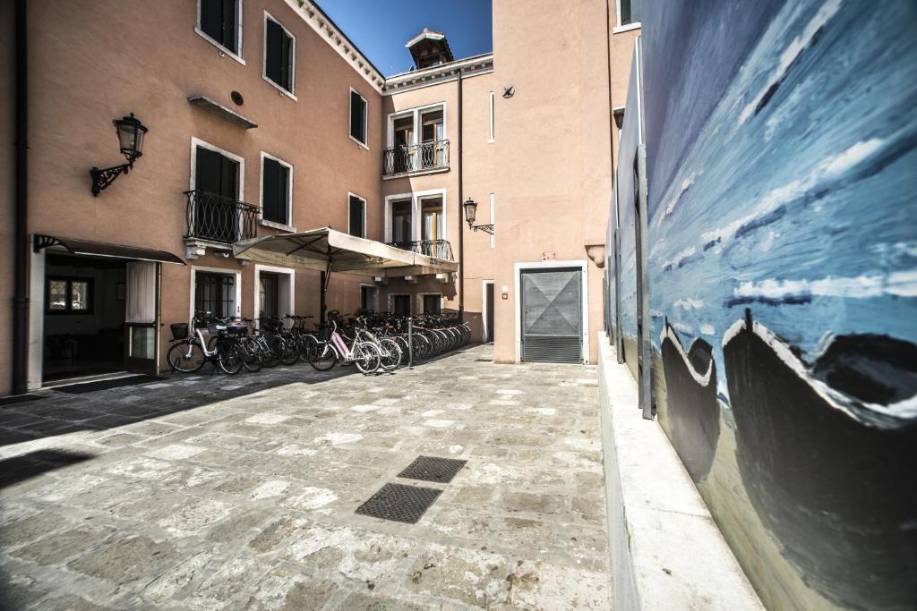 Domus Clugiae photo