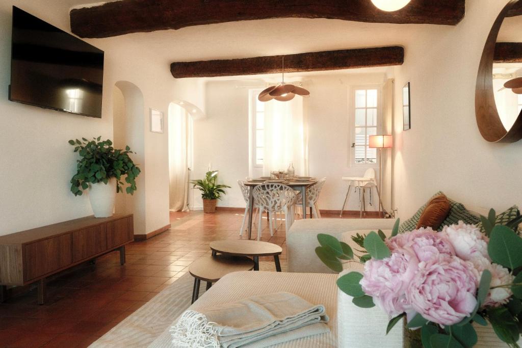 Appartement Duplex Le Mimosa Parking a proximité vue exceptionnelle, Grasse