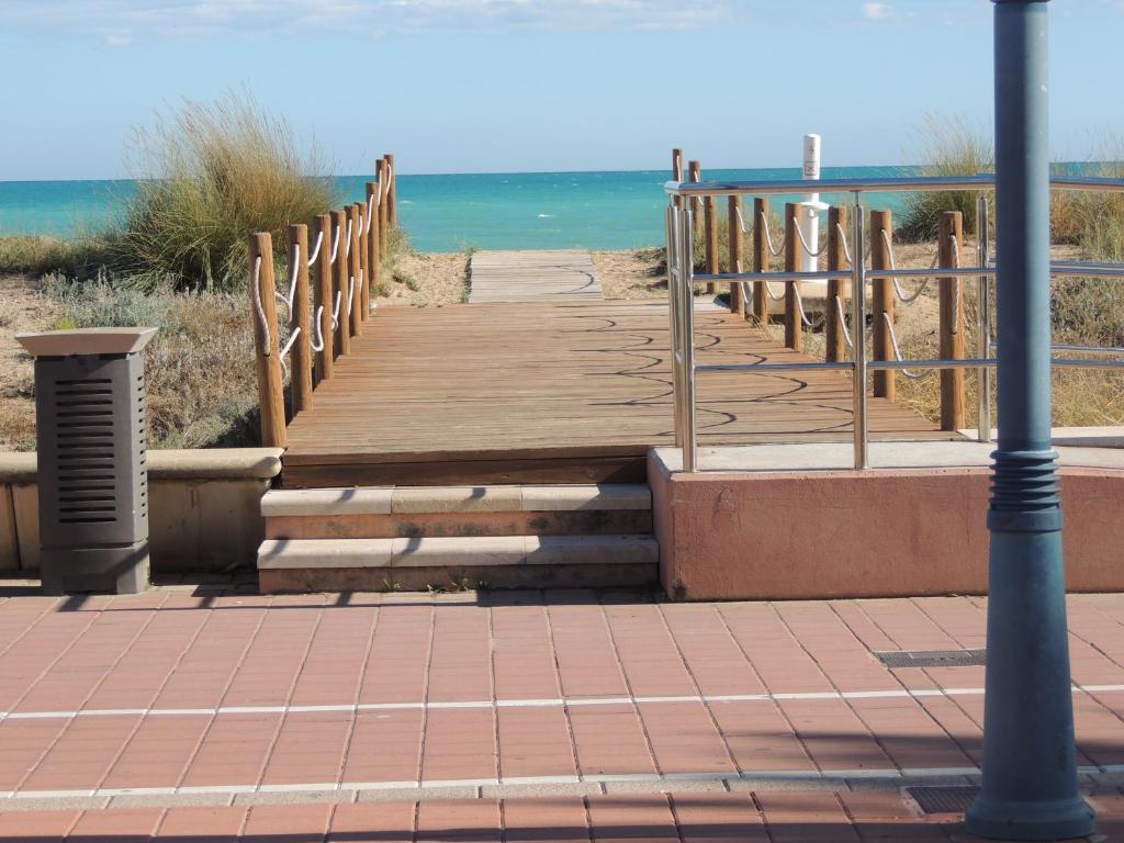 Frente a playa de arena - 3