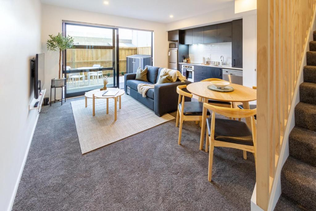 2 Bed, 2 Bath w Sofa Bed - Great Cafes Nearby, Christchurch