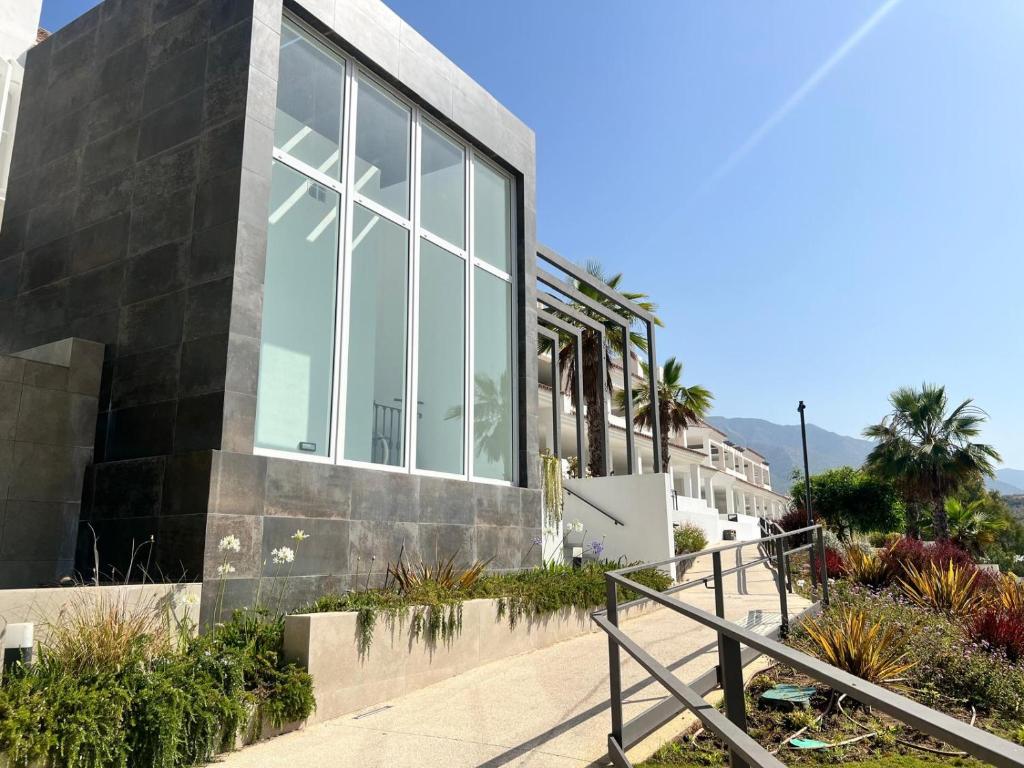 Apartamentos modernos cerca de Puerto Banus - 4