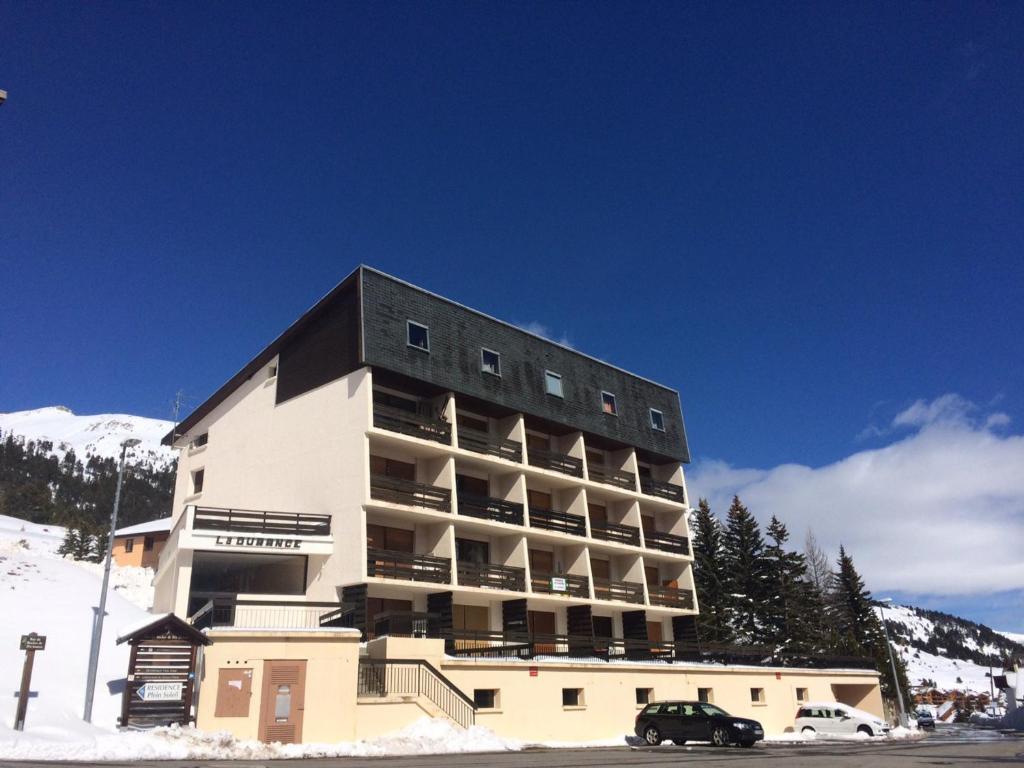 Studio lumineux avec grande terrasse et parking couvert - 4 pers - FR-1-445-46 - 2