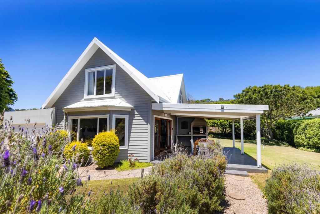 Frederik Ave, Wilderness