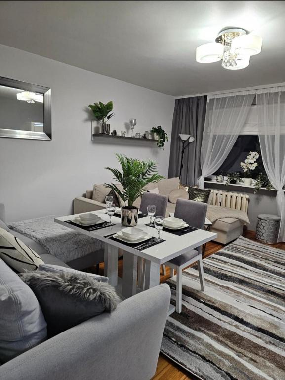 Apartment in Zyrardow 10min to Suntago, Żyrardów