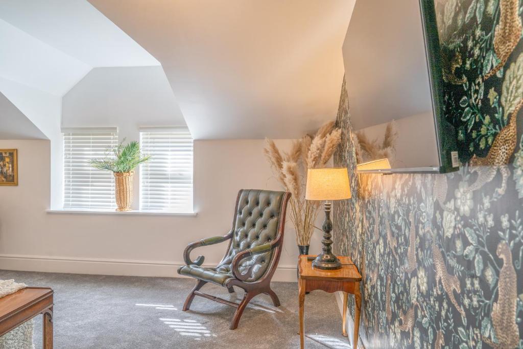 1 Bedroom Penthouse Flat, Morecambe photo 5