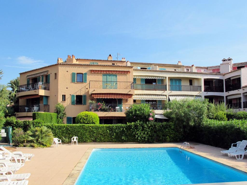 Apartment Les Pins by Interhome - 2