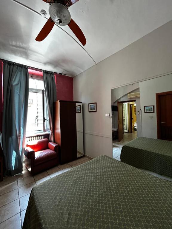 Hotel Ferrucci - 4