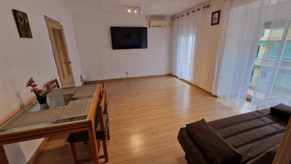 Calle de Dona Dolsa n6, 2Dcha - 3