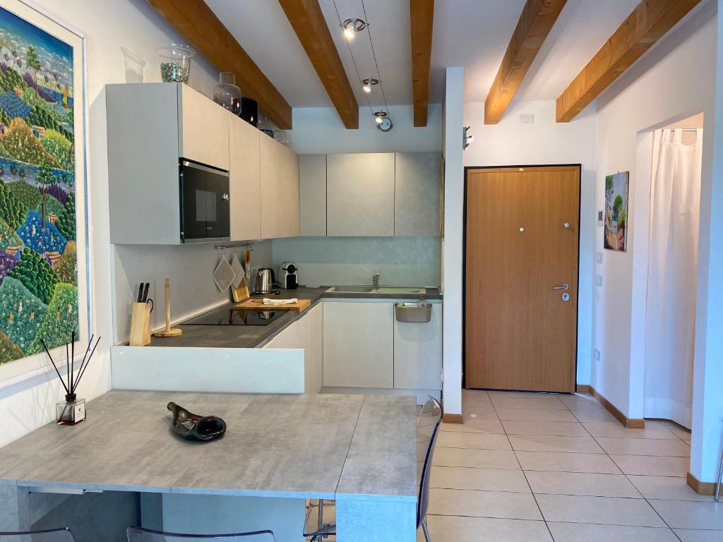 Silver Thermal Home - 5