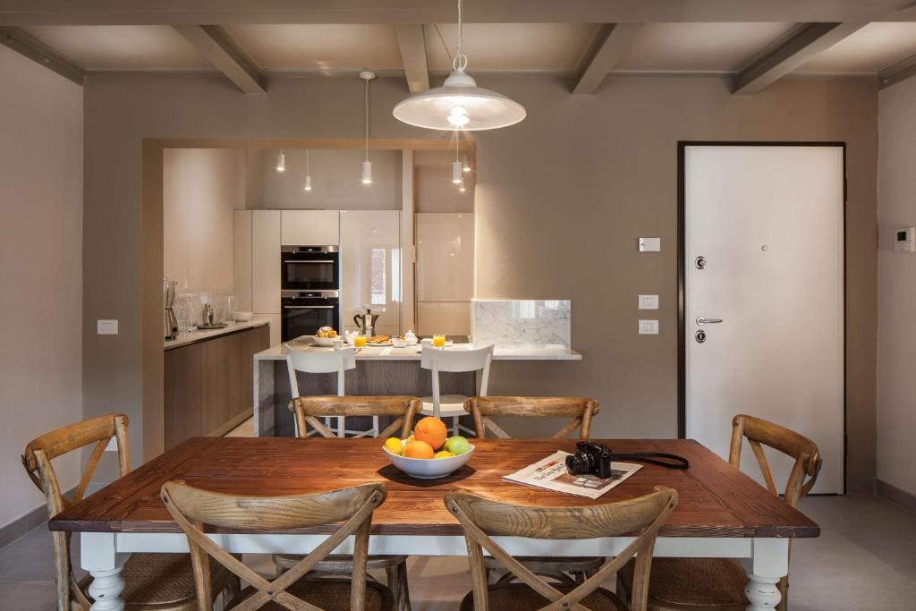 Penthouse in Siena's Heart with Elevator & Parking - 4