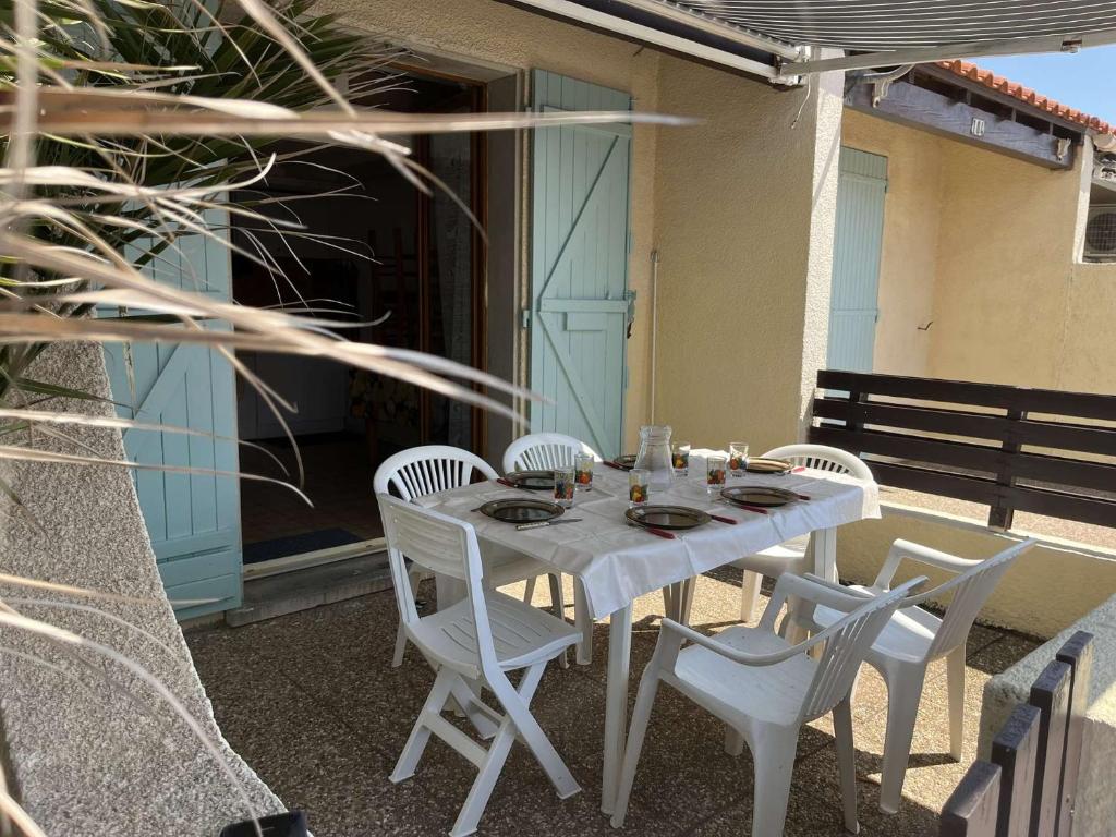 Maison cabine mezzanine 6 couchages PORT LEUCATE NATURISME PL070-103 - 2
