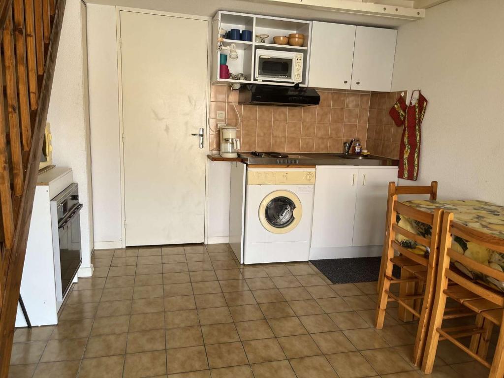 Maison cabine mezzanine 6 couchages PORT LEUCATE NATURISME PL070-103 - 3