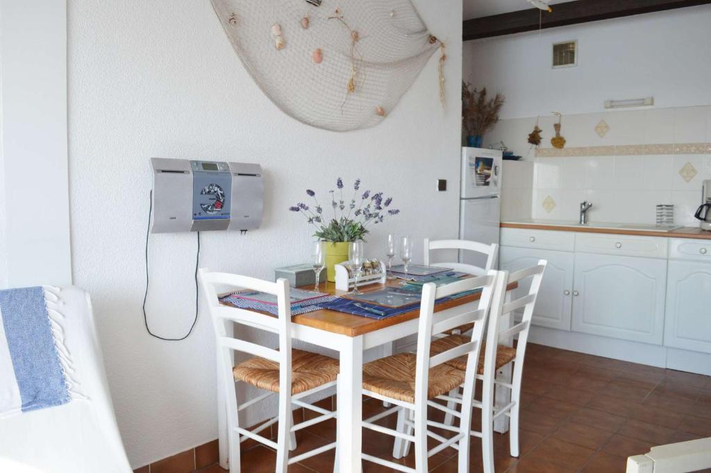 Appart 2 pièces 4 couchages PORT LEUCATE NATURISME PL010-904 - 4